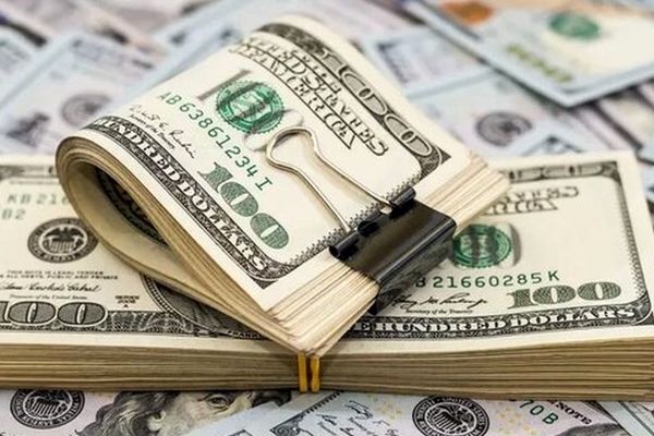 قیمت جدید دلار و یورو در مرکز مبادله ارز و طلا