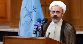 مصدق: فعال اقتصادی را نباید ممنوع الخروج کنیم